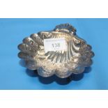 A HALLMARKED SILVER SHELL SHAPED BONBON DISH