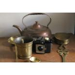 A COLLECTION OF BRASS, COPPER ETC, TO INCLUDE A KODAK BROWNIE, COPPER KETTLE ETC.