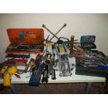 A QUANTITY OF TOOLS ETC. TO INCLUDE A CAR JACK