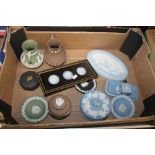 A TRAY OF WEDGWOOD JASPERWARE ETC.