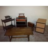 A QUANTITY OF ASSORTED FURNITURE TO INCLUDE COFFEE TABLE, HOSTESS TROLLEY ETC. (7)