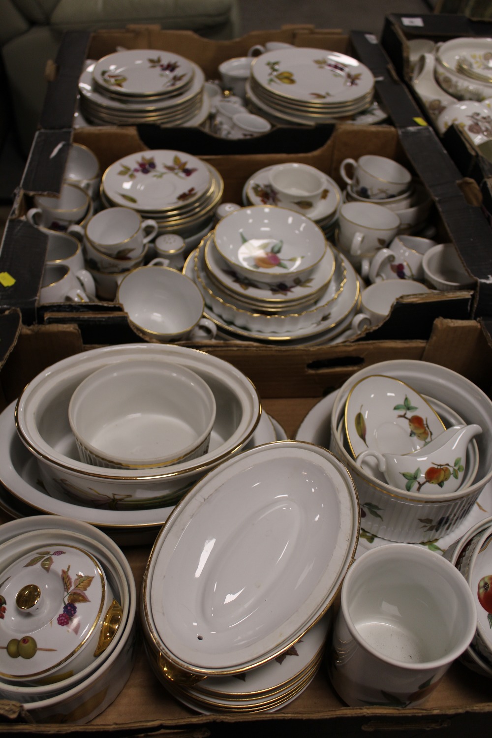 THREE TRAYS OF ROYAL WORCESTER EVESHAM