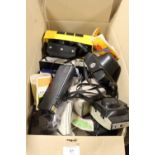 A BOX OF VINTAGE CAMERAS TO INCLUDE A KONICA EXAMPLE