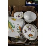 A TRAY OF ROYAL WORCESTER EVESHAM DINNERWARE