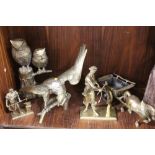 A COLLECTION OF LARGE BRASS FIGURES TO INCLUDE A PAIR OF OWLS ON BRANCH ETC