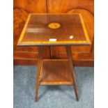 AN EDWARDIAN MAHOGANY SQUARE INLAID OCCASIONAL TABLE H- 65 CM A/F