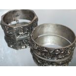 A VINTAGE SILVER BANGLE BY TOPAZIO OF PORTUGAL, rubbed makers mark to inside edge, designed as an