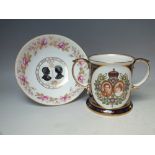 A LIMITED EDITION SPODE ROYAL WEDDING COMMEMORATIVE LOVING CUP, number 70 of 250, H 16 cm,