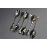 A SET OF SIX IRISH HALLMARKED SILVER RAT TAIL TEASPOONS - DUBLIN 1834, makers mark IB, L 14.5 cm