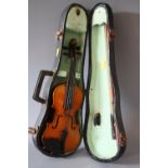 A VINTAGE MINIATURE VIOLIN AND BOW IN CASE, length of back 20 cm, overall L 34 cm
