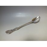 A HALLMARKED SILVER KINGS PATTERN BASTING SPOON - GLASGOW 1852, L 30.5 cm