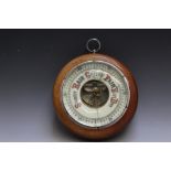 AN ANEROID BAROMETER, Dia 21.5 cm