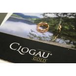 A WELSH 9 CARAT CLOGAU GOLD CELTIC BAND, approx weight 6.6g, ring size P