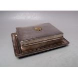 AN ORIENTAL WHITE METAL RECTANGULAR LIDDED BOX ON FITTED TRAY, two character mark to underside