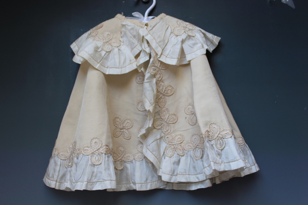 A COLLECTION OF VINTAGE CHILDRENS CLOTHING, various styles and periods to include a Victorian - Image 3 of 6