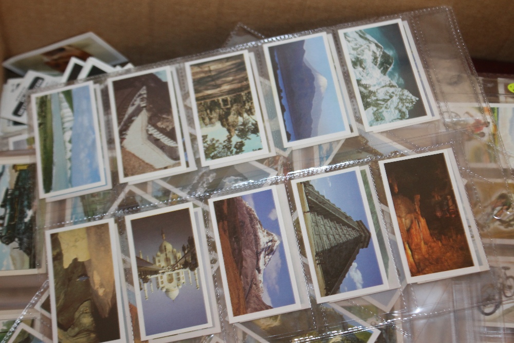 A LARGE QUANTITY OF VARIOUS TEA CARDS, loose and in albums and plastic sleeves - Image 5 of 5