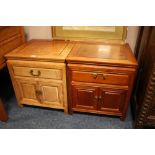 A PAIR OF ORIENTAL STYLE HARDWOOD BEDSIDE CABINETS - FADED H-56 CM W-51 CM (2)