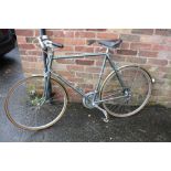 A RETRO RALEIGH ROAD BICYCLE