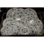 A TRAY OF WEDGWOOD WILD STRAWBERRIES DINNERWARECondition Report:No obvious damage. 6 x larger