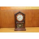 A VINTAGE AMERICAN MANTLE CLOCK