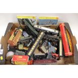 A TRAY OF MODEL RAILWAY ETC TO INC TRIANG HORNBY EXAMPLE