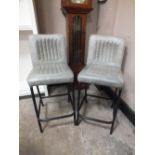 A PAIR OF MODERN LEATHER HIGH STOOLS SEAT - H-69 CM (2)