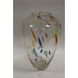 A LARGE DESIGNER STUDIO / ART GLASS VASE H -38CM