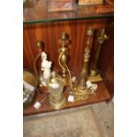 A SELECTION OF VINTAGE AND DECORATIVE LAMP BASES