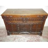 A LARGE ANTIQUE OAK BLANKET CHEST