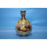 A HAND PAINTED ROYAL WORCESTER VASE F126 SHAPE WITH FRUIT DECORATION, HEIGHT APPROX. 13 CM,