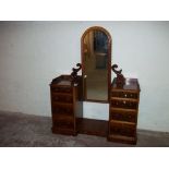 A MAHOGANY ANTIQUE TWIN PEDESTAL DRESSING TABLE