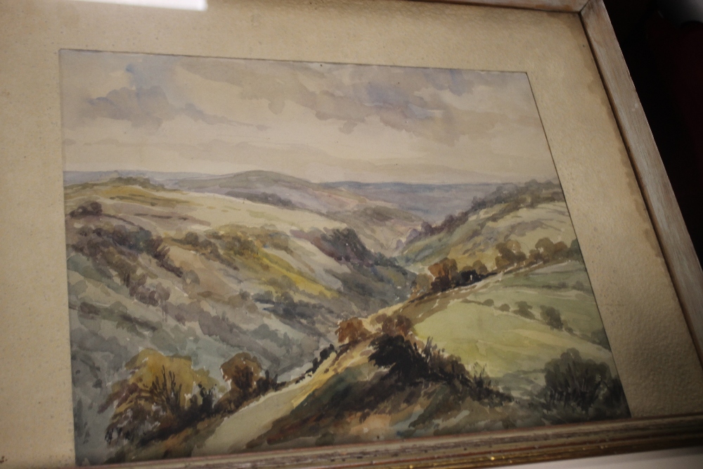 AN OIL ON CANVAS OF A COUNTRY SCENE TOGETHER WITH A WATERCOLOUR OF CATTLE IN A RIVER ETC. (4) - Image 5 of 5