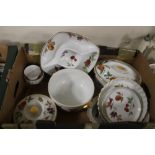 A TRAY OF ROYAL WORCESTER 'EVESHAM' TEA & DINNER WARE (NOT INCLUDING TRAYS)