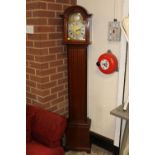 A MAHOGANY CASED GRANDMOTHER CLOCK WITH WESTMINSTER CHIME H-171 CM