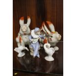 A PAIR OF VINTAGE CERAMIC RABBIT FIGURES A/F TOGETHER WITH TWO LLADRO DUCK FIGURES AND A NAO