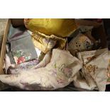 TWO BOXES OF ASSORTED VINTAGE LINEN TO INCLUDE HAND EMBROIDERED EXAMPLES