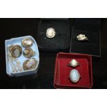 A COLLECTION OF SILVER DRESS RINGS TO INC WEDGWOOD EXAMPLES, A PENDANT, RING & EARRING SET ETC