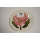 A MOORCROFT MAGNOLIA PATTERN PIN DISH