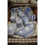 A LARGE COLLECTION OF WEDGWOOD JASPERWARE TO INCLUDE PLANTERS, PIN DISHES, TRINKET POTS, CABINET