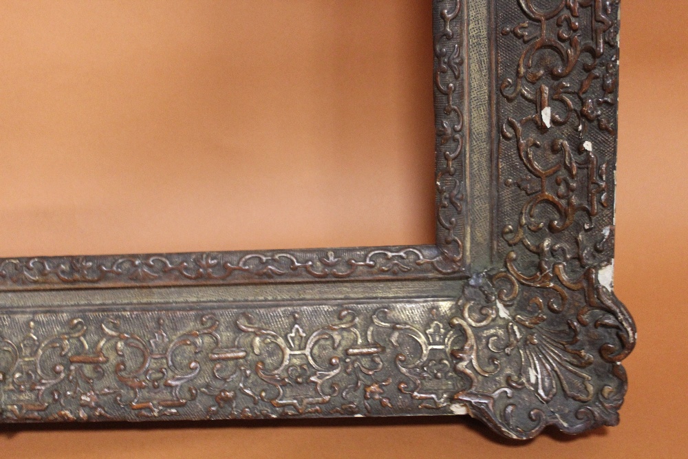 A 19TH CENTURY DECORATIVE GILT PICTURE FRAME (REBATE) 63CM X 52CM - Image 2 of 3