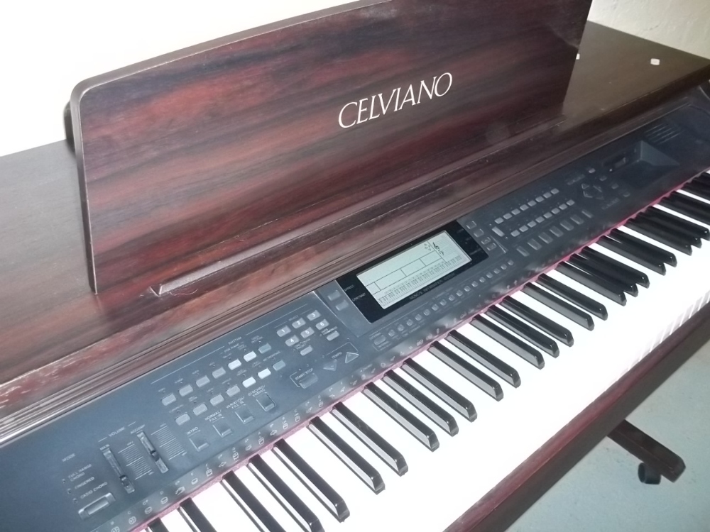 A CELVIANO R60 ELECTRIC PIANO - Image 2 of 3