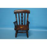 AN OAK MINIATURE CHAIR, H 32 CM