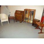 A SELECTION OF SIX VINTAGE ITEMS TO INCLUDE LOOM STYLE CHAIR, OAK BUREAU, DISPLAY CABINET,