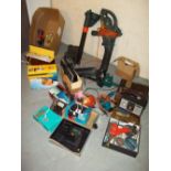 A SELECTION OF TOOLS TO INCLUDE A DAB RADIO, A LEAFBLOWER, A HEDGE TRIMMER AND A TYRE INFLATOR ETC.
