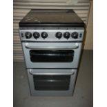 A NEW WORLD NEW HOME GAS COOKER