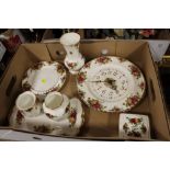 A TRAY OF ROYAL ALBERT OLD COUNTRY ROSES TO INC A WALLCLOCK ETC