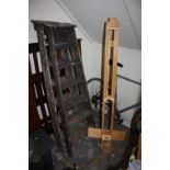 TWO VINTAGE SETS OF WOODEN STEPS AND AN ARTIST EASEL