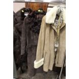 A COLLECTION OF LADIES MODERN & VINTAGE JACKETS TO INC TWO CONEY FUR EXAMPLES AND TWO 3/4 LENGTH