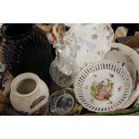 A SMALL TRAY OF CERAMICS AND GLASSWARE TO INCLUDE A PORTMEIRION BOTANIC GARDEN VASE, LIMOGES TRAY