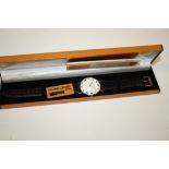 A GENTS 9CT GOLD FAVRE - LEUBA WRISTWATCH WITH BOX & PAPERS